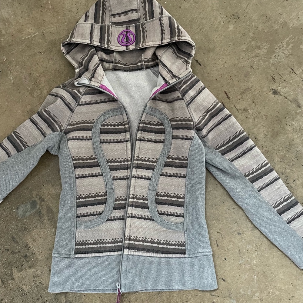 Lululemon athletica striped gray scuba hoodie. Size 4